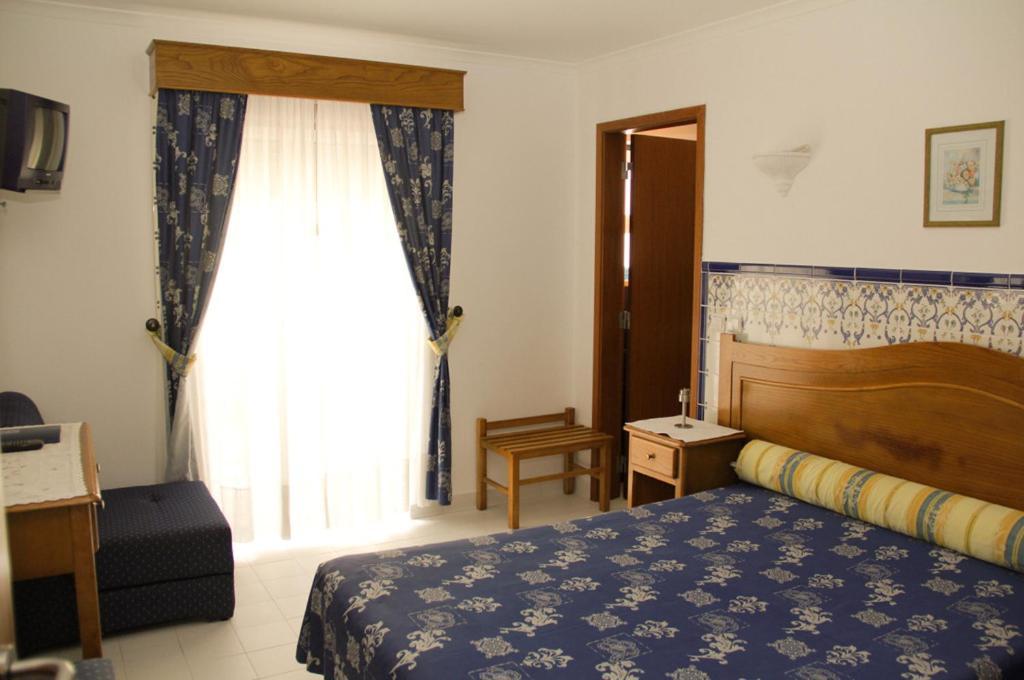 Hotel Atlantica เซามาร์ทินโญโดปอร์โต ห้อง รูปภาพ